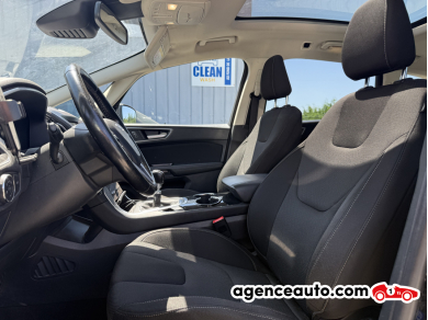 Ford S-Max — 10