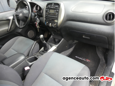 Toyota RAV4 — 13