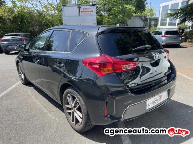 Toyota Auris — 5