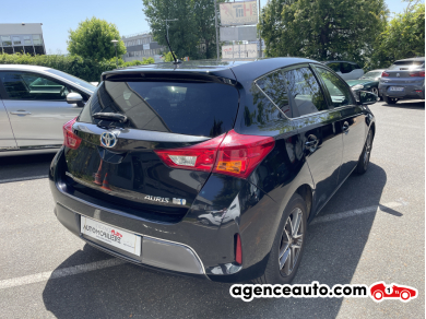 Toyota Auris — 7