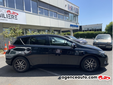 Toyota Auris — 8
