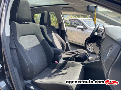 Toyota Auris — 11