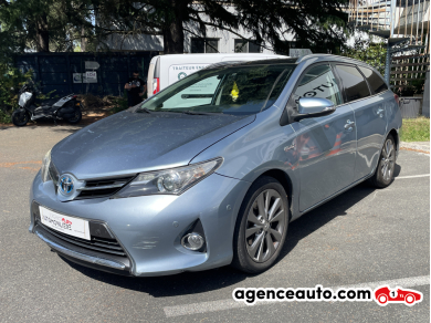 Toyota Auris Touring Sport — 3
