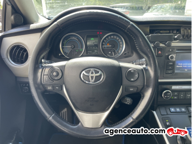 Toyota Auris Touring Sport — 14
