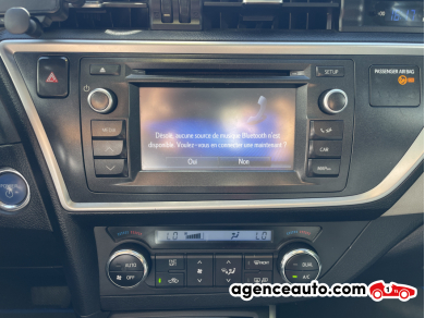 Toyota Auris Touring Sport — 17