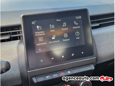 Renault Clio — 24
