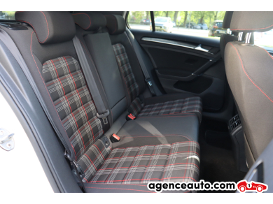 Volkswagen Golf — 26