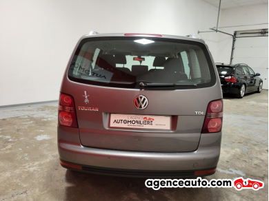 Volkswagen Touran — 6