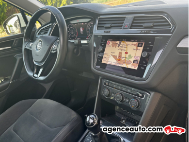 Volkswagen Tiguan — 32
