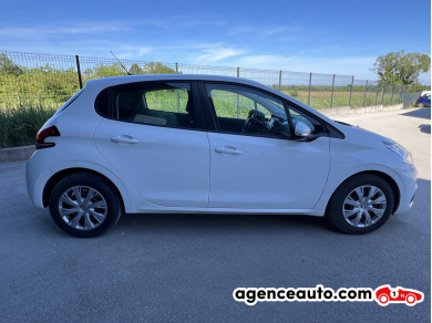 Peugeot 208 — 14