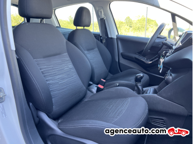 Peugeot 208 — 17