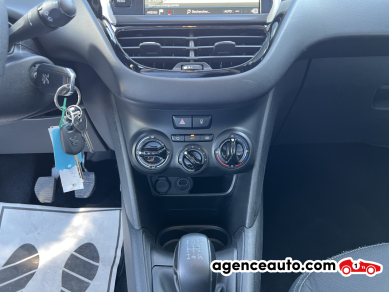 Peugeot 208 — 7