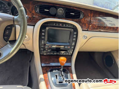 Jaguar XJ — 16