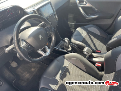 Peugeot 2008 — 12