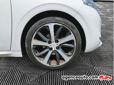 Peugeot 208 — 35