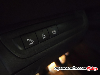 Peugeot 208 — 27