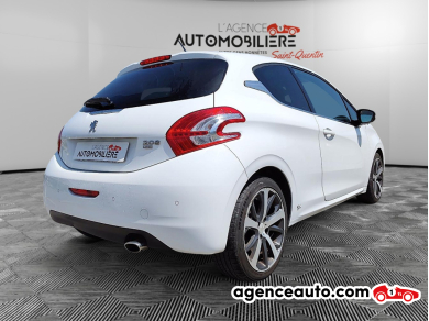 Peugeot 208 — 7