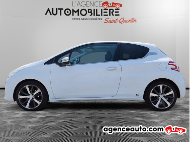 Peugeot 208 — 4