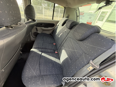 Renault Clio — 11