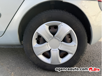 Renault Clio — 25