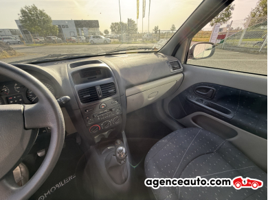 Renault Clio — 22