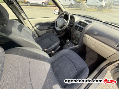 Renault Clio — 14