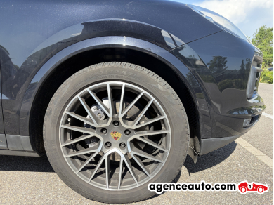 Porsche Cayenne — 36