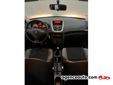 Peugeot 207 — 11