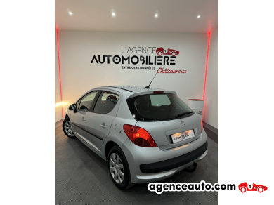 Peugeot 207 — 7