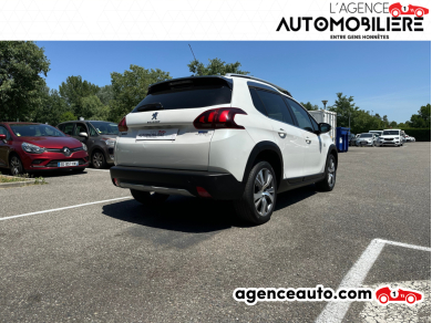 Peugeot 2008 — 3