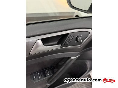 Volkswagen Golf — 32