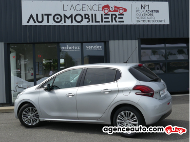 Peugeot 208 — 3