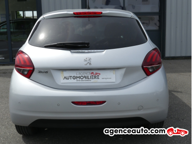 Peugeot 208 — 4