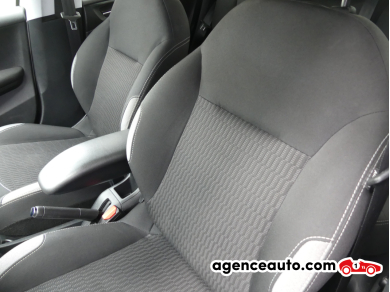 Peugeot 208 — 10