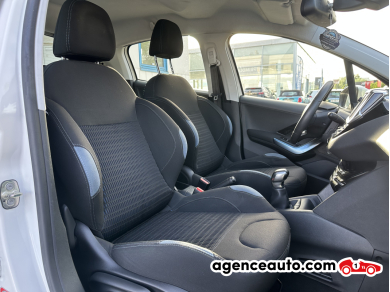 Peugeot 208 — 21