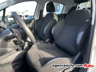 Peugeot 208 — 7
