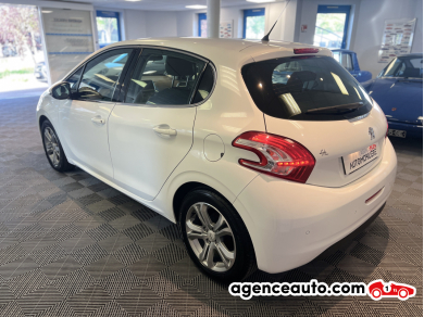 Peugeot 208 — 4