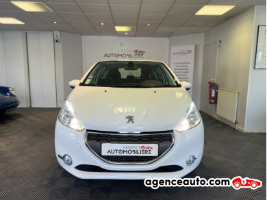 Peugeot 208 — 23