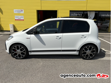 Volkswagen UP — 9