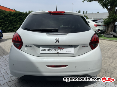 Peugeot 208 — 4