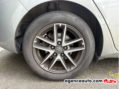 Toyota Auris — 31