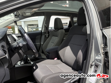 Toyota Auris — 4