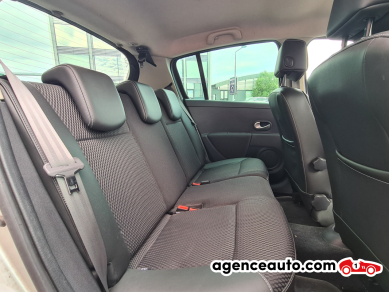 Renault Clio — 12