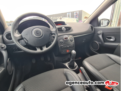 Renault Clio — 24
