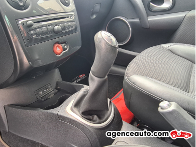Renault Clio — 19