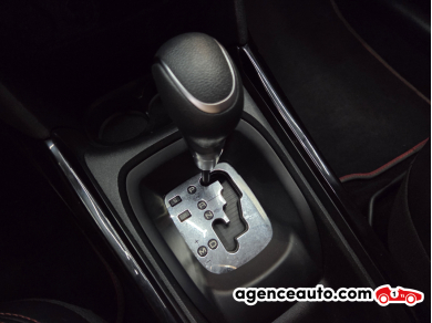 Peugeot 2008 — 17