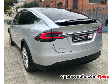 Tesla Model X — 10
