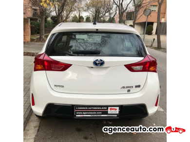 Toyota Auris — 6