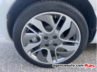 Renault Zoe — 13