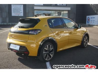 Peugeot 208 — 5